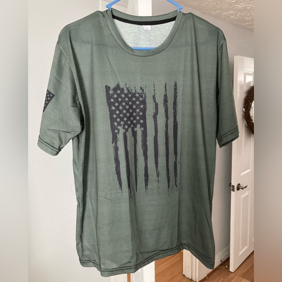 Other - NWOTS Mens T Shirt